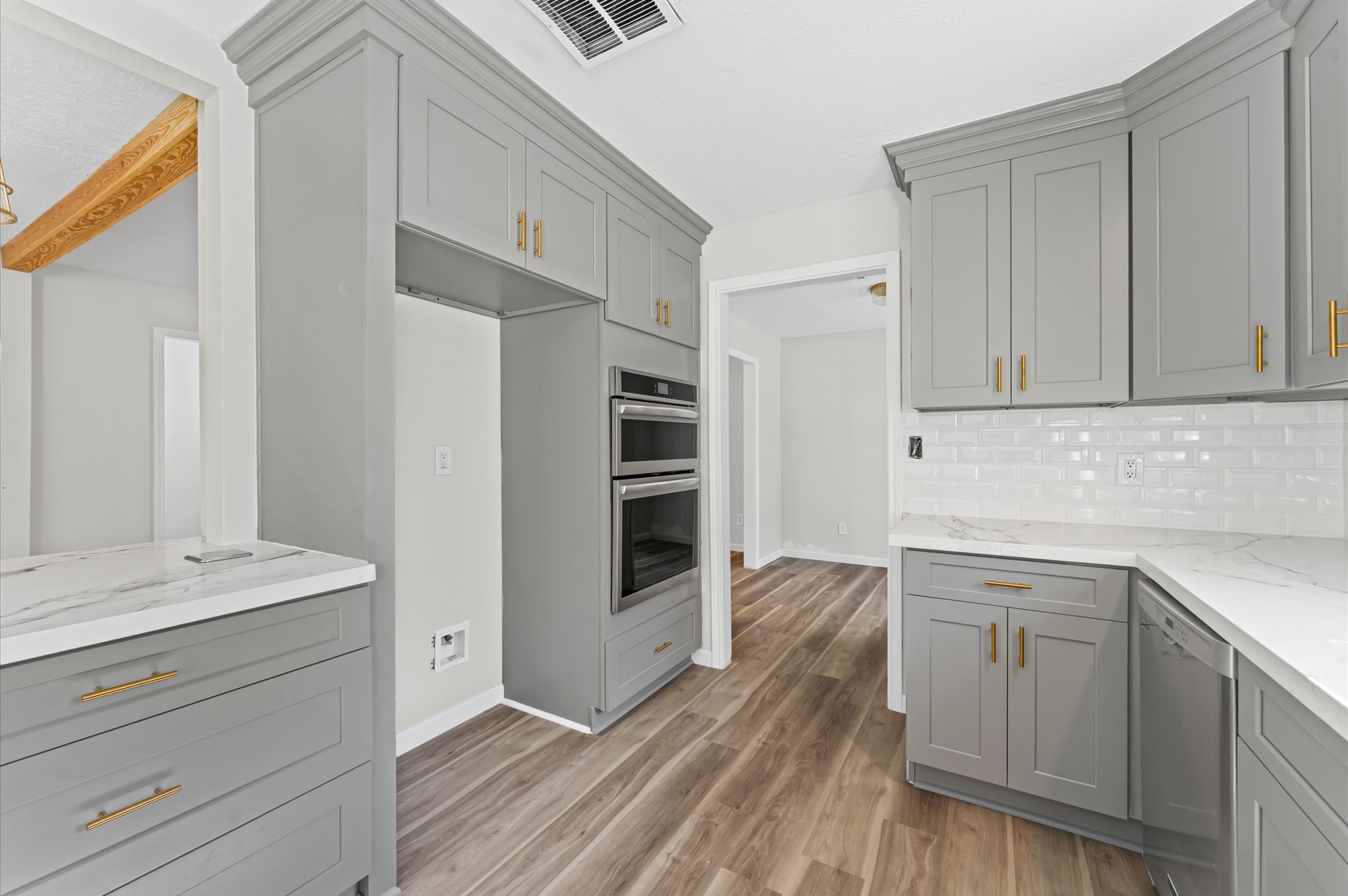 25503 Foxbriar Lane Spring, TX 77373 - Photo 17 of 33