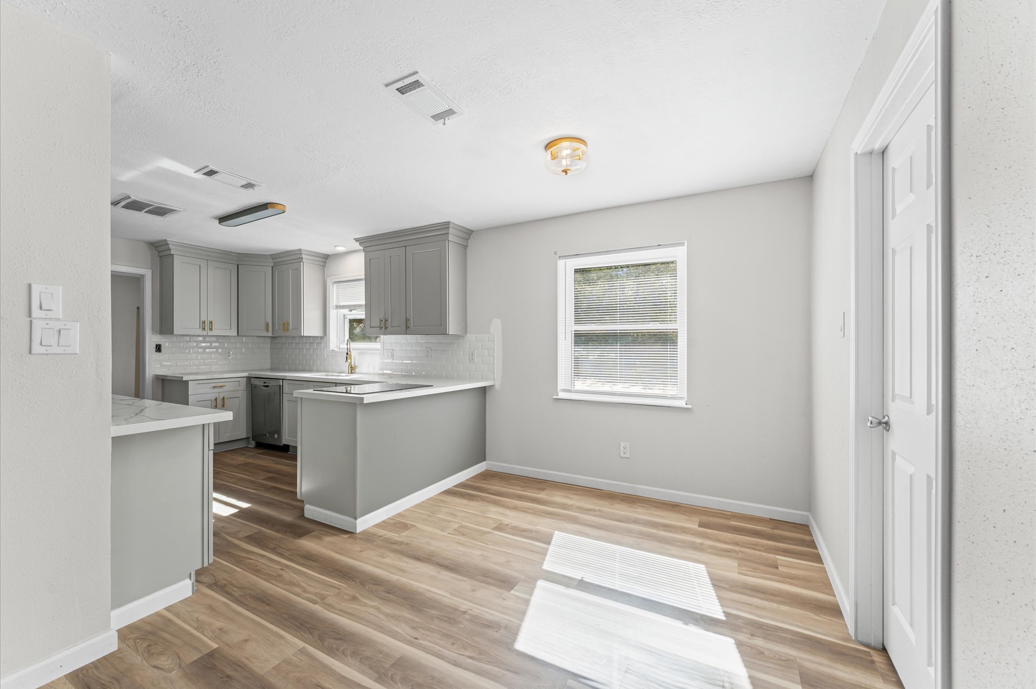 25503 Foxbriar Lane Spring, TX 77373 - Photo 19 of 33