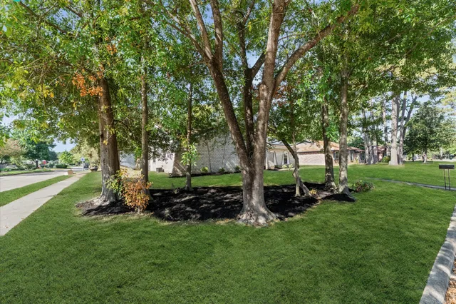 $315,000 | 25503 Foxbriar Lane, Spring, TX 77373