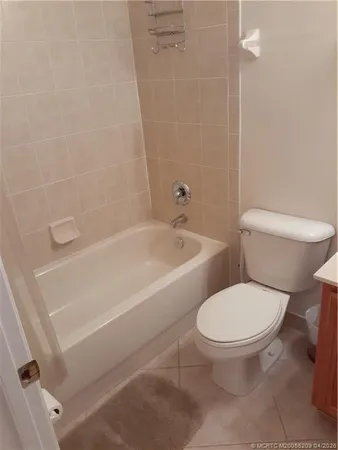 $2,500 | 1571 Southeast Hampshire Way, Unit 104, Stuart, FL 34994