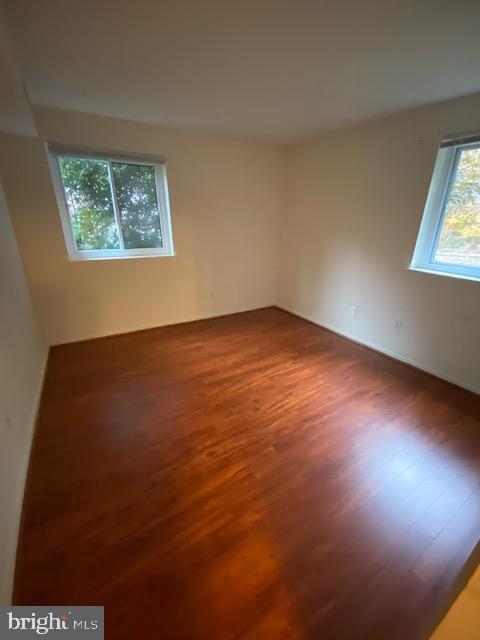 1621 Parkcrest Circle, Unit 100 Reston, VA 20190 - Photo 12 of 24