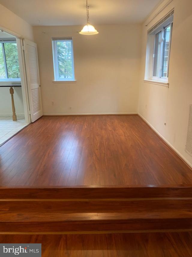 1621 Parkcrest Circle, Unit 100 Reston, VA 20190 - Photo 8 of 24