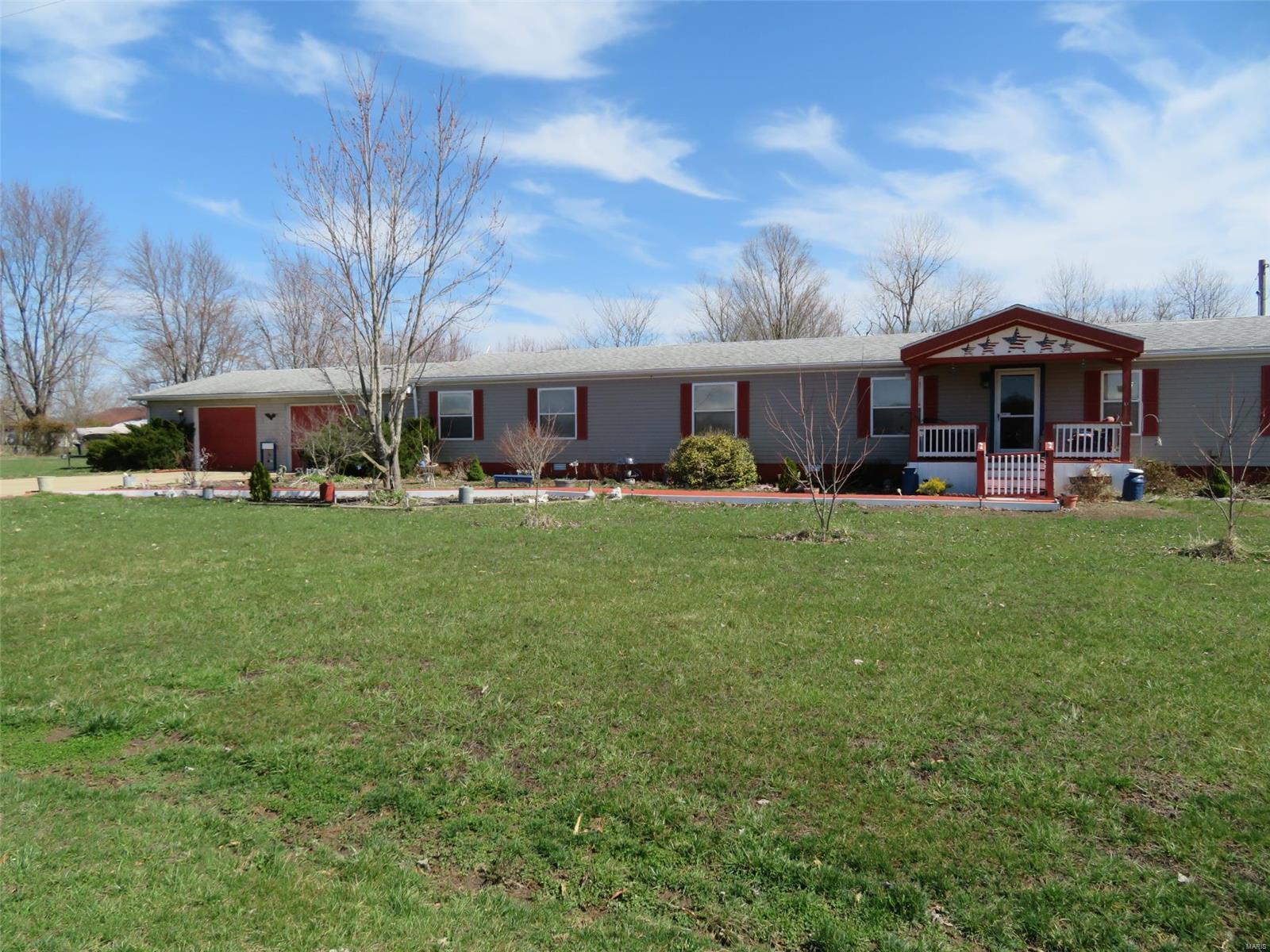1262 Mettler Road New Douglas, IL 62074 - Photo 2 of 23 Gallery Image 2