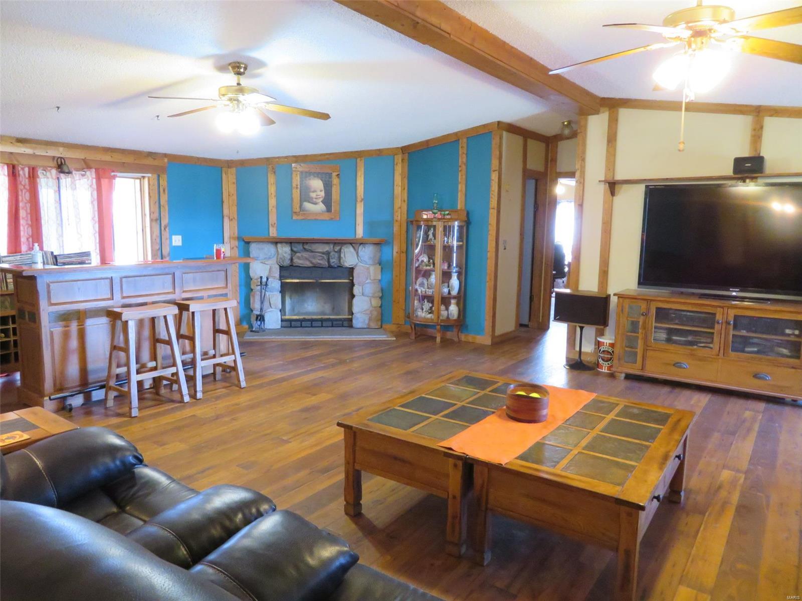 1262 Mettler Road New Douglas, IL 62074 - Photo 5 of 23 Gallery Image 5