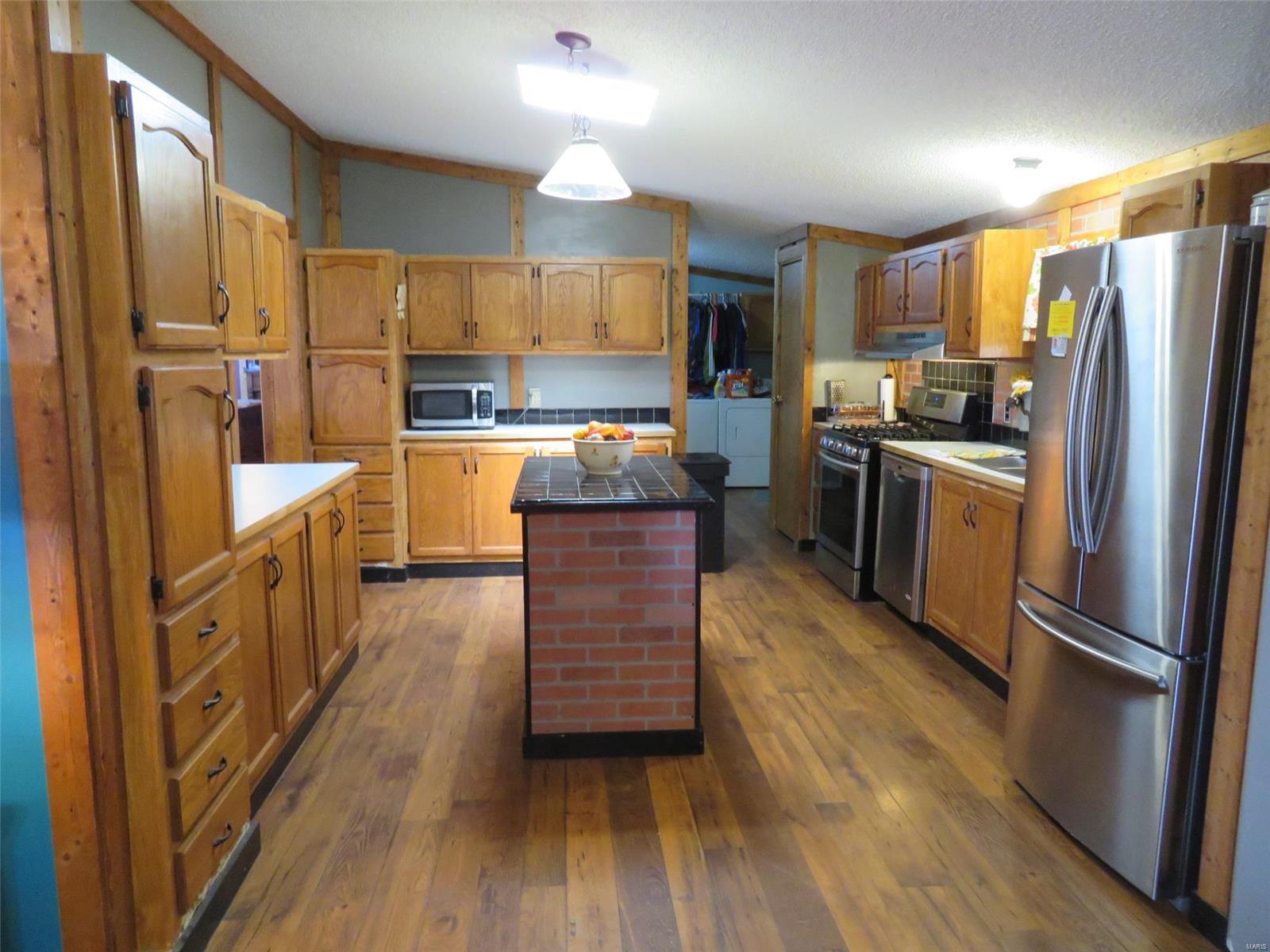 1262 Mettler Road New Douglas, IL 62074 - Photo 7 of 23 Gallery Image 7