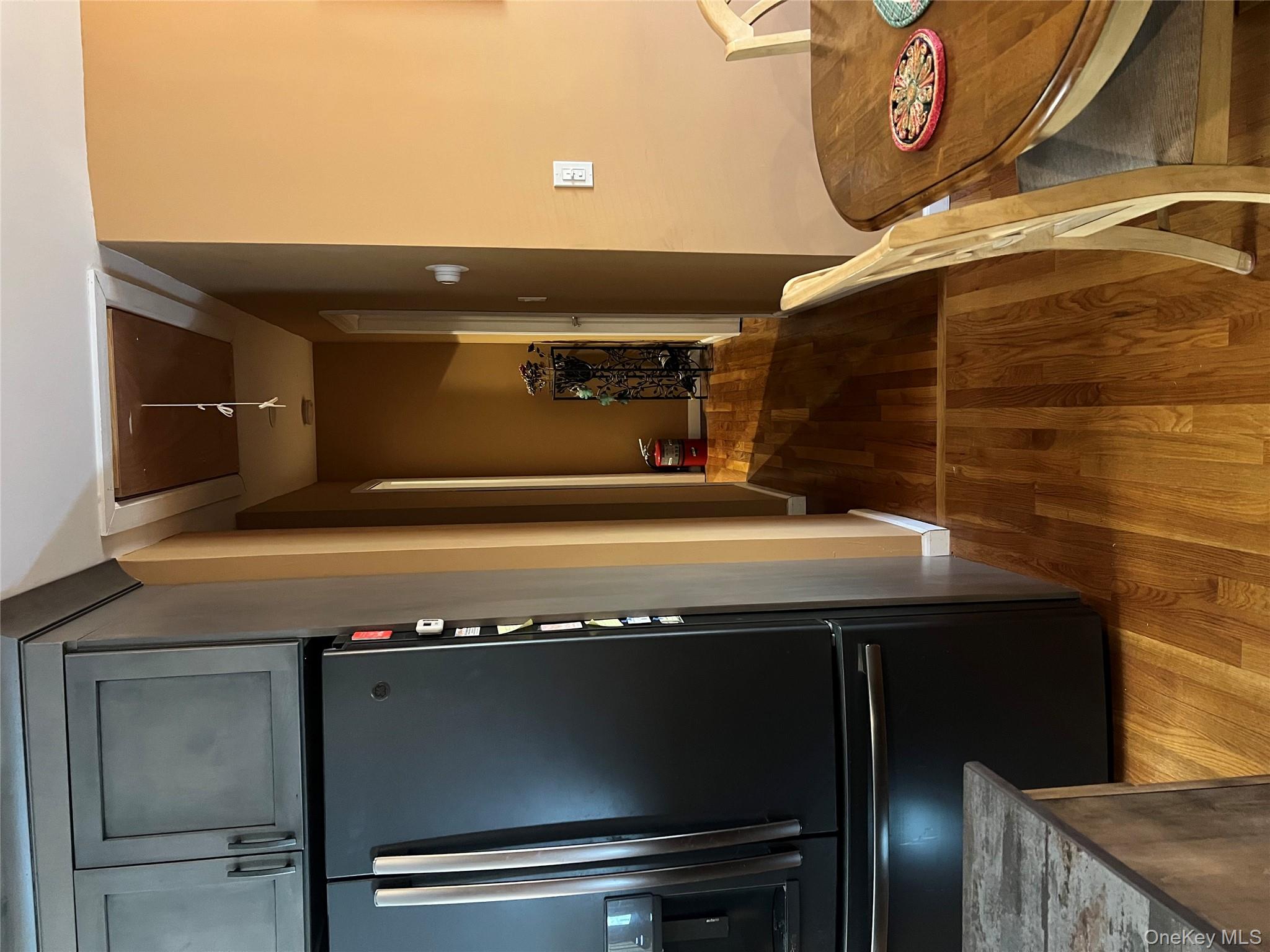 827 Bermuda Road West Babylon, NY 11704 - Photo 15 of 26