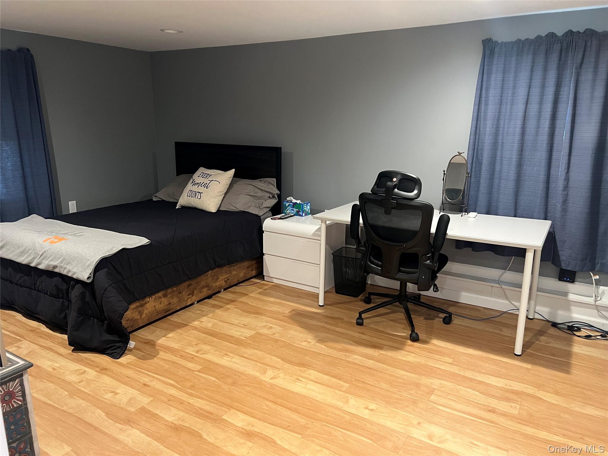 827 Bermuda Road West Babylon, NY 11704 - Photo 16 of 26