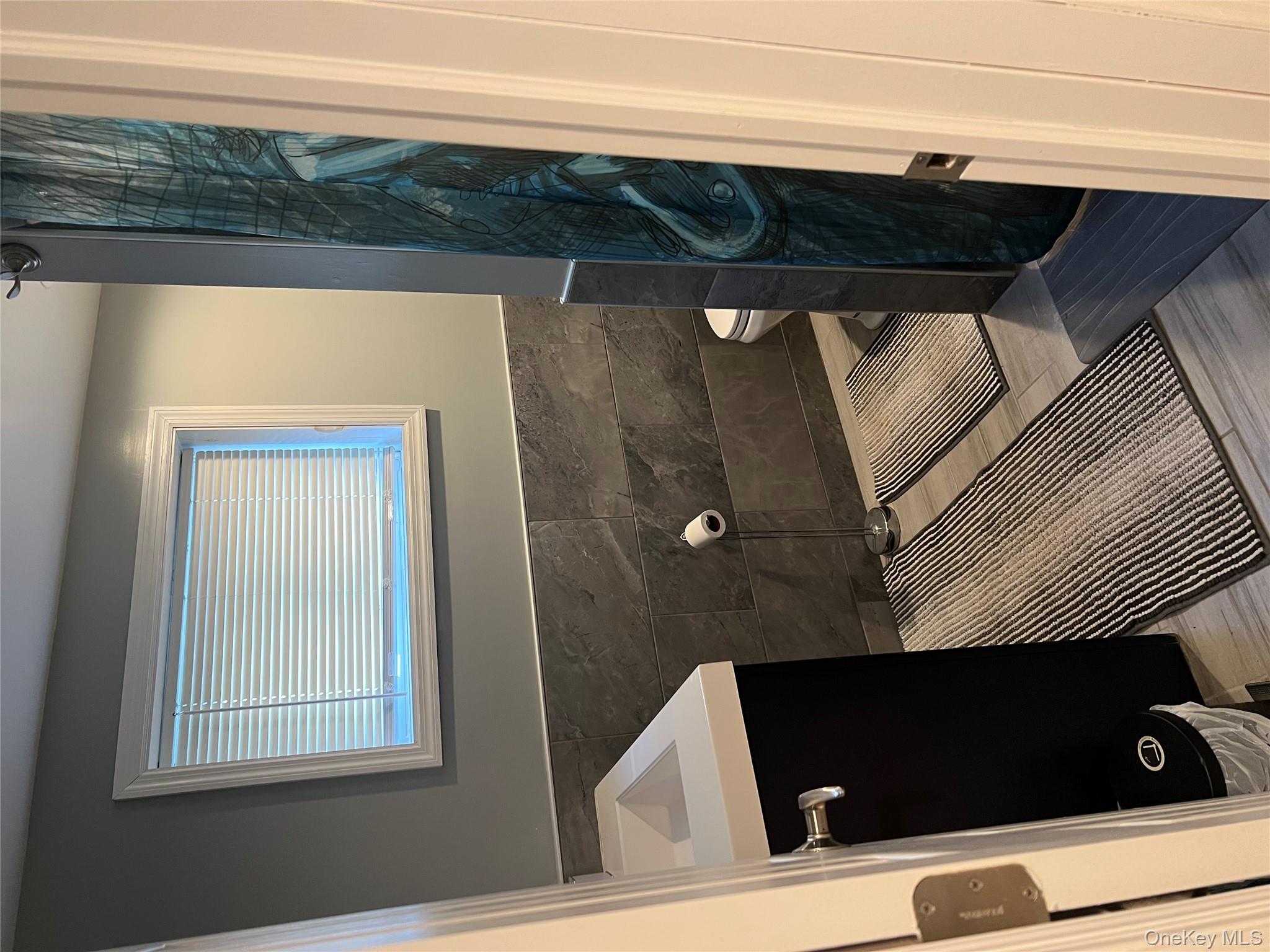 827 Bermuda Road West Babylon, NY 11704 - Photo 18 of 26