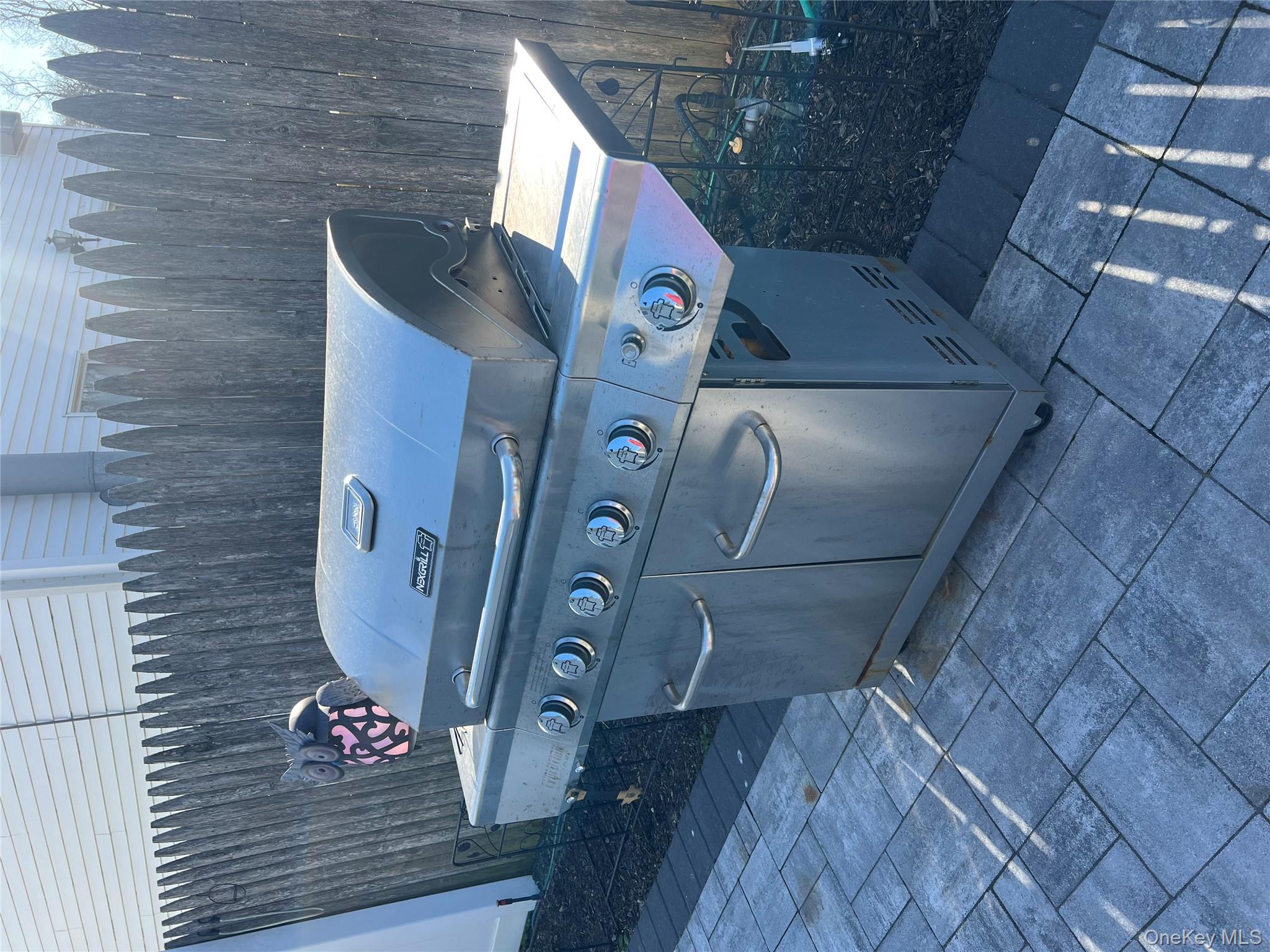 827 Bermuda Road West Babylon, NY 11704 - Photo 25 of 26