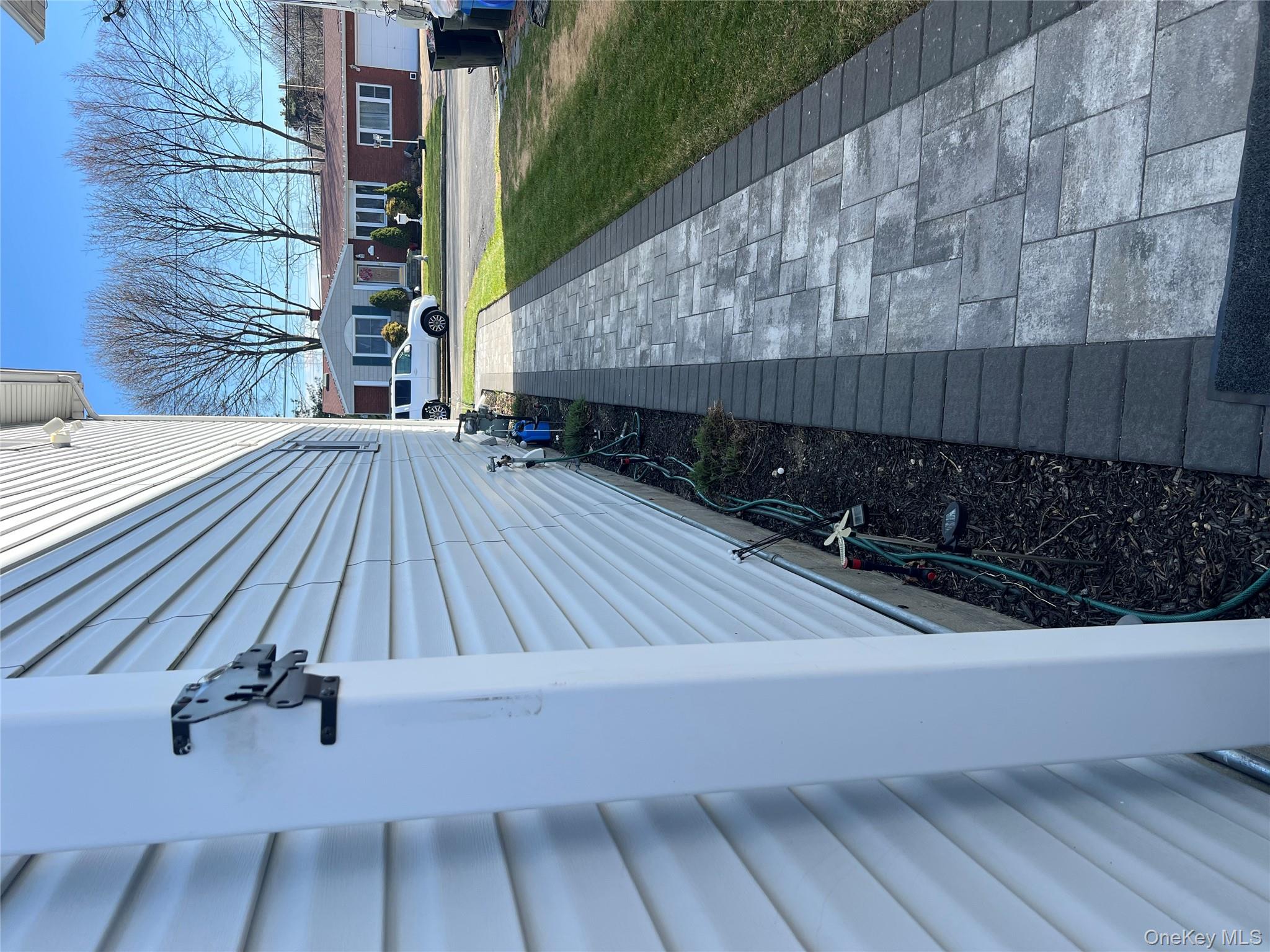 827 Bermuda Road West Babylon, NY 11704 - Photo 3 of 26