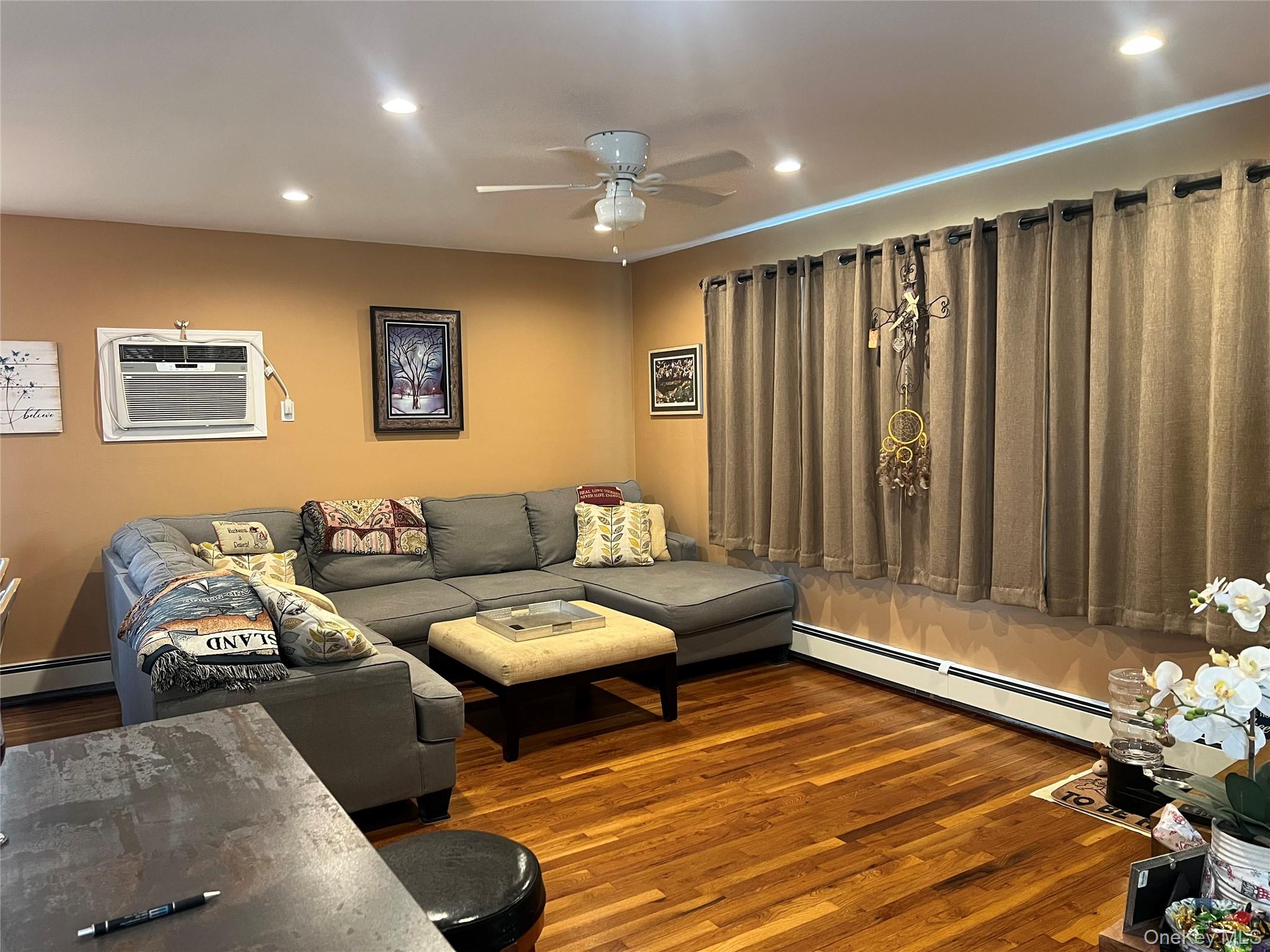 827 Bermuda Road West Babylon, NY 11704 - Photo 6 of 26