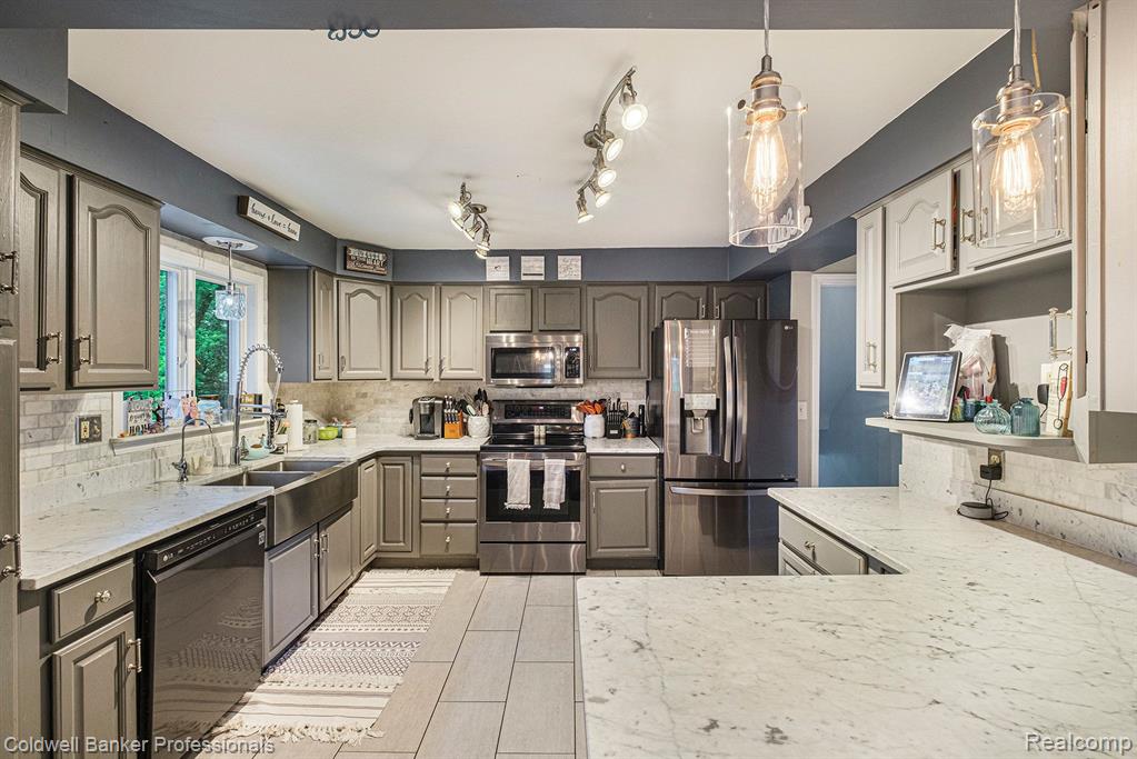 7130 Torrey Road Swartz Creek, MI 48473 - Photo 10 of 34