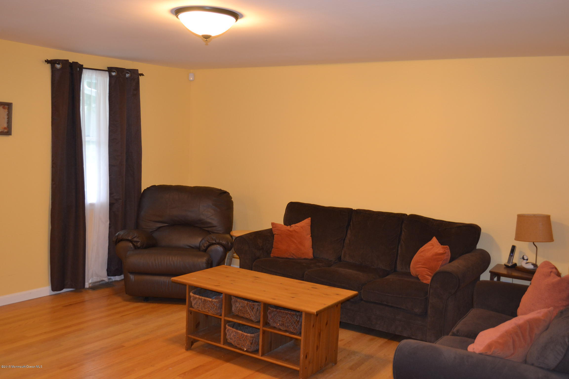 223 Cooper Road Red Bank, NJ 07701 - Photo 7 of 16 223 Cooper Road 001