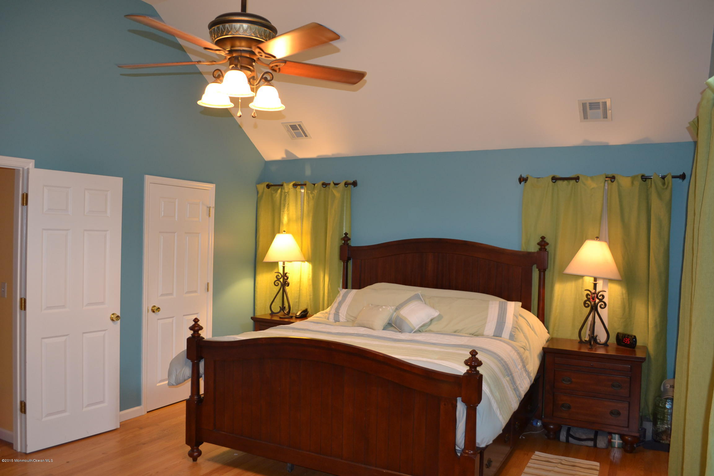 223 Cooper Road Red Bank, NJ 07701 - Photo 8 of 16 223 Cooper Road 025