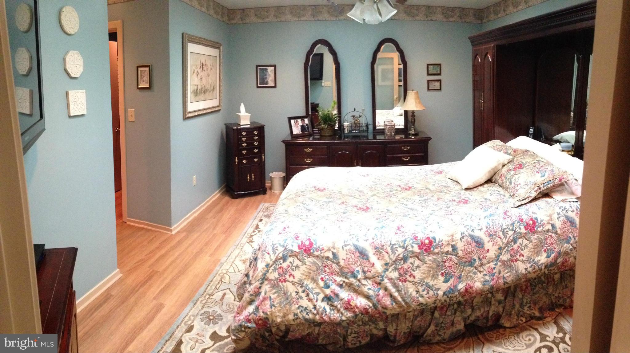 4434 Flintstone Road Alexandria, VA 22306 - Photo 13 of 30 Bedroom (Master)