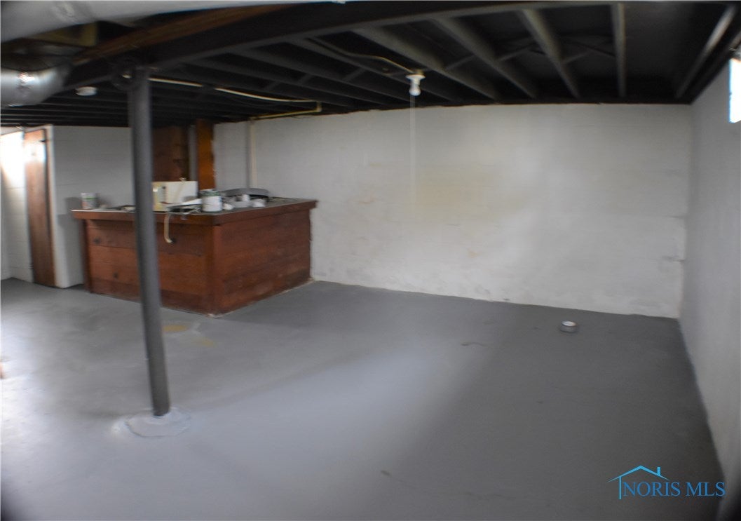4410 Packard Road Toledo, OH 43612 - Photo 10 of 14 Gallery Image 10