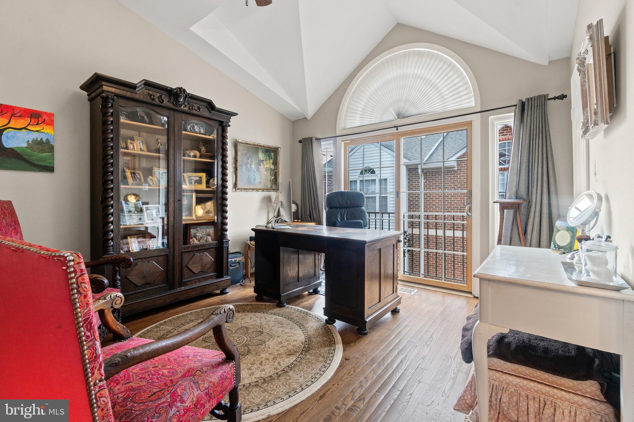 3032 South Glebe Road Arlington, VA 22206 - Photo 14 of 38 2nd Primary Bedroom