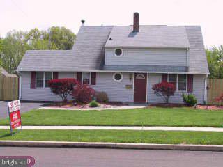 44 Winding Road Levittown, PA 19057 - Photo 1 of 1 Gallery Image 1