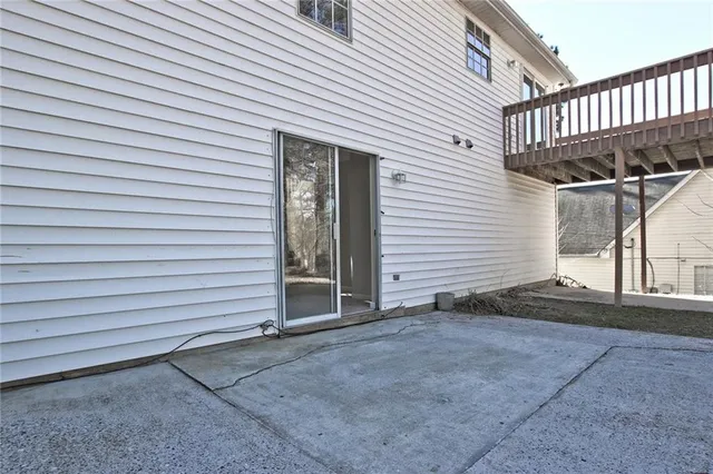 a view of a house with a garage