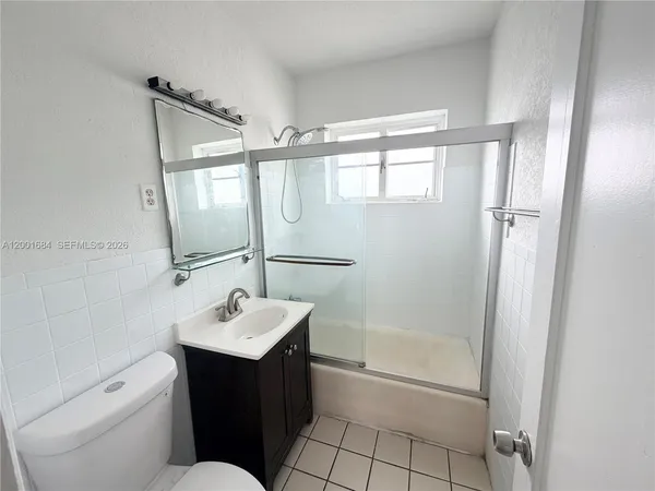 $2,150 | 620 84th Street, Unit 25, Miami Beach, FL 33141