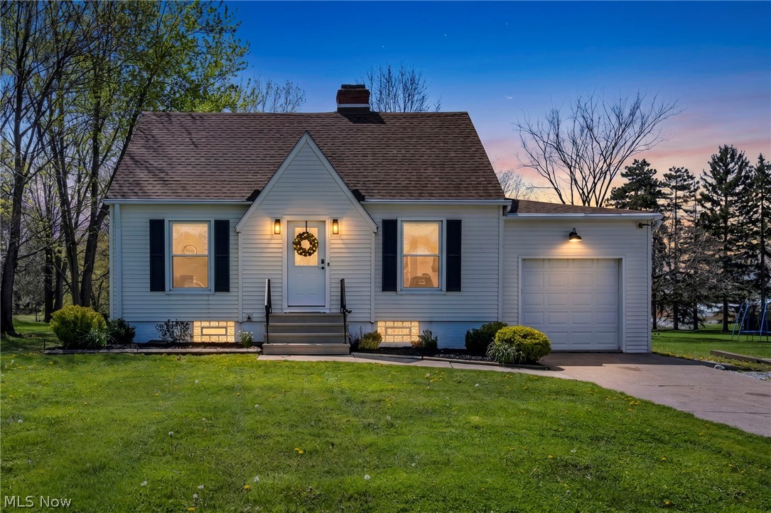 375 Hillside Road Seven Hills, OH 44131 - Photo 2 of 47