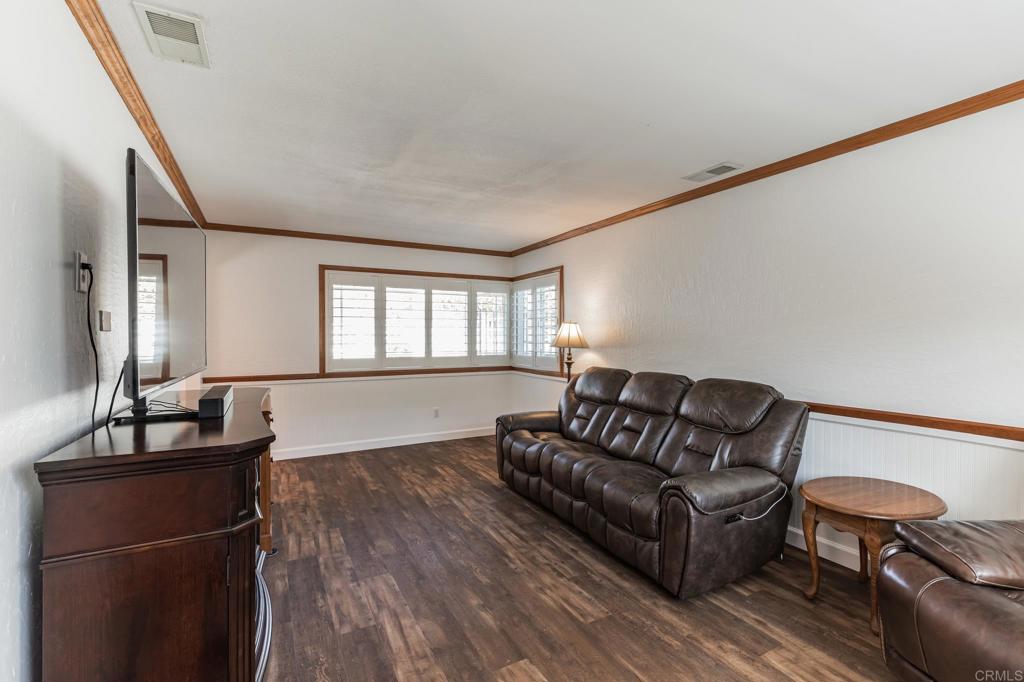 3975 Stella Maris Lane Carlsbad, CA 92008 - Photo 12 of 31