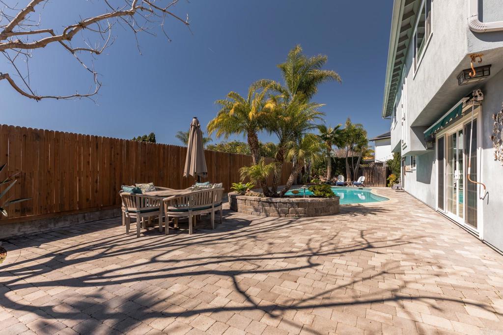 3975 Stella Maris Lane Carlsbad, CA 92008 - Photo 25 of 31