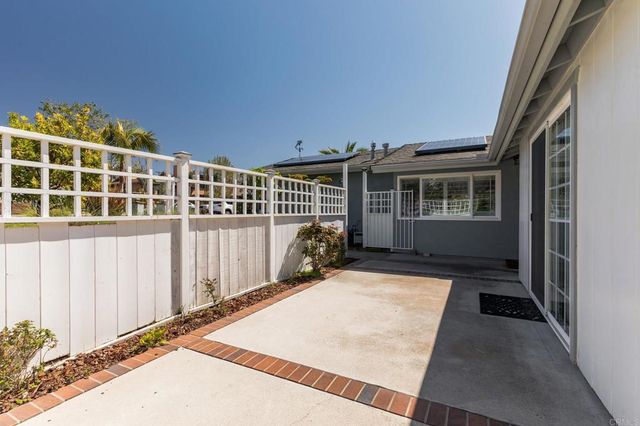 $1,600,000 | 3975 Stella Maris Lane, Carlsbad, CA 92008