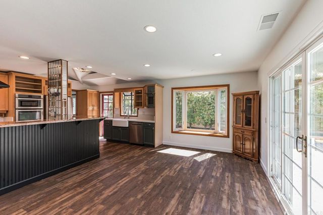 $1,600,000 | 3975 Stella Maris Lane, Carlsbad, CA 92008