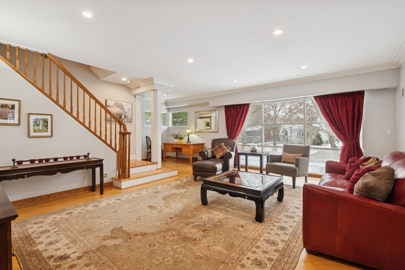 369 Addison Road Riverside, IL 60546 - Photo 4 of 23