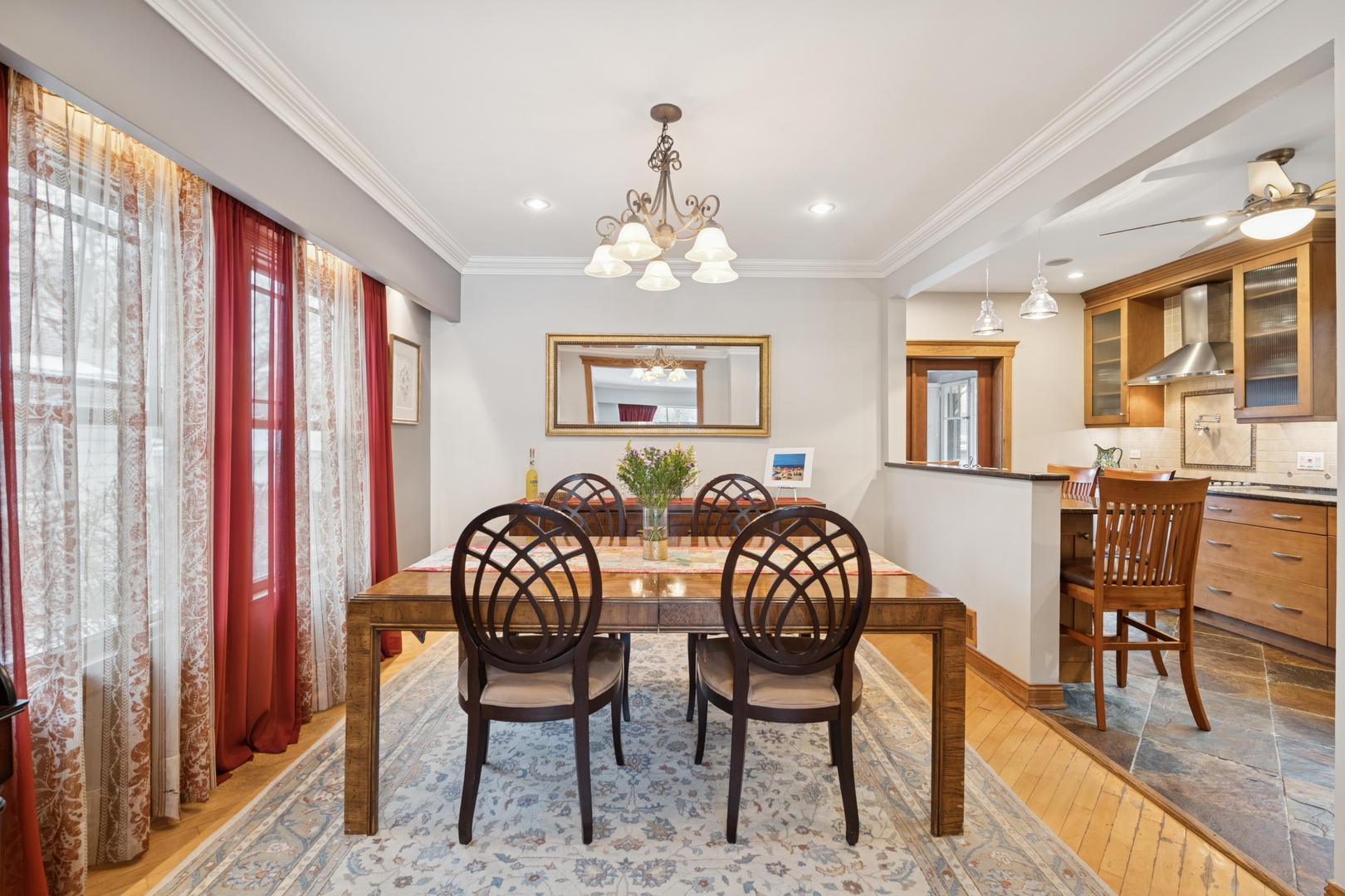 369 Addison Road Riverside, IL 60546 - Photo 9 of 23