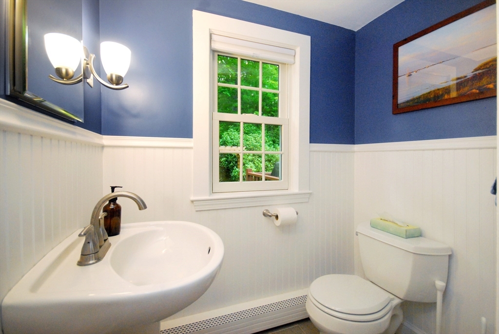 67 Seminole Road Acton, MA 01720 - Photo 11 of 36