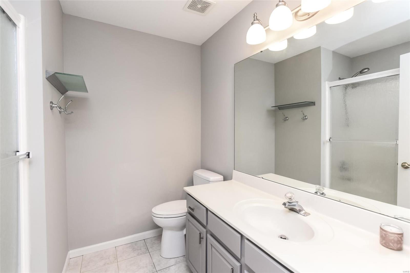 983 Kiefer Trails Drive Ballwin, MO 63021 - Photo 14 of 18