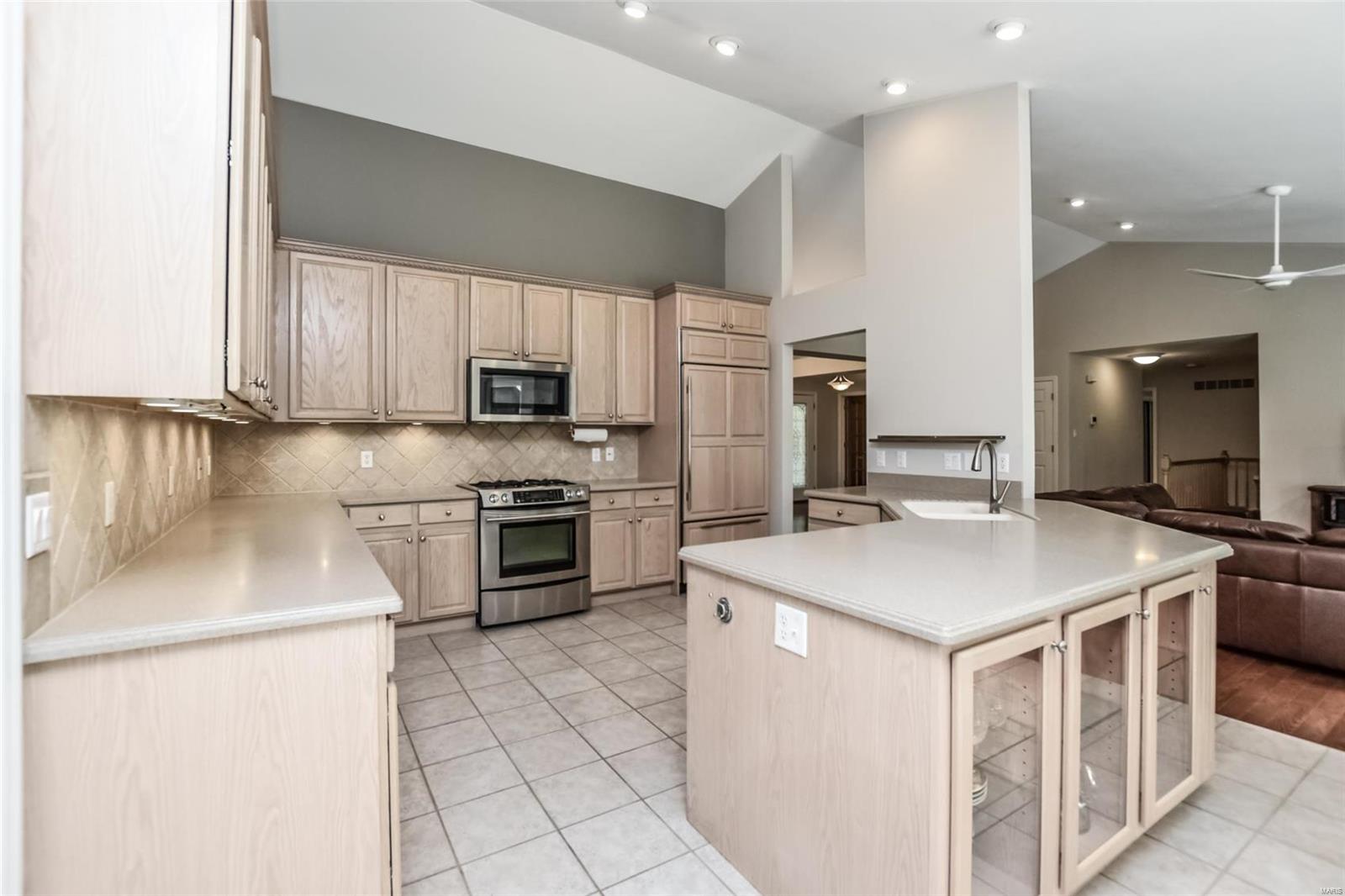 983 Kiefer Trails Drive Ballwin, MO 63021 - Photo 10 of 18