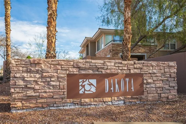 $2,000 | 800 Peachy Canyon Circle, Unit 103, Las Vegas, NV 89144