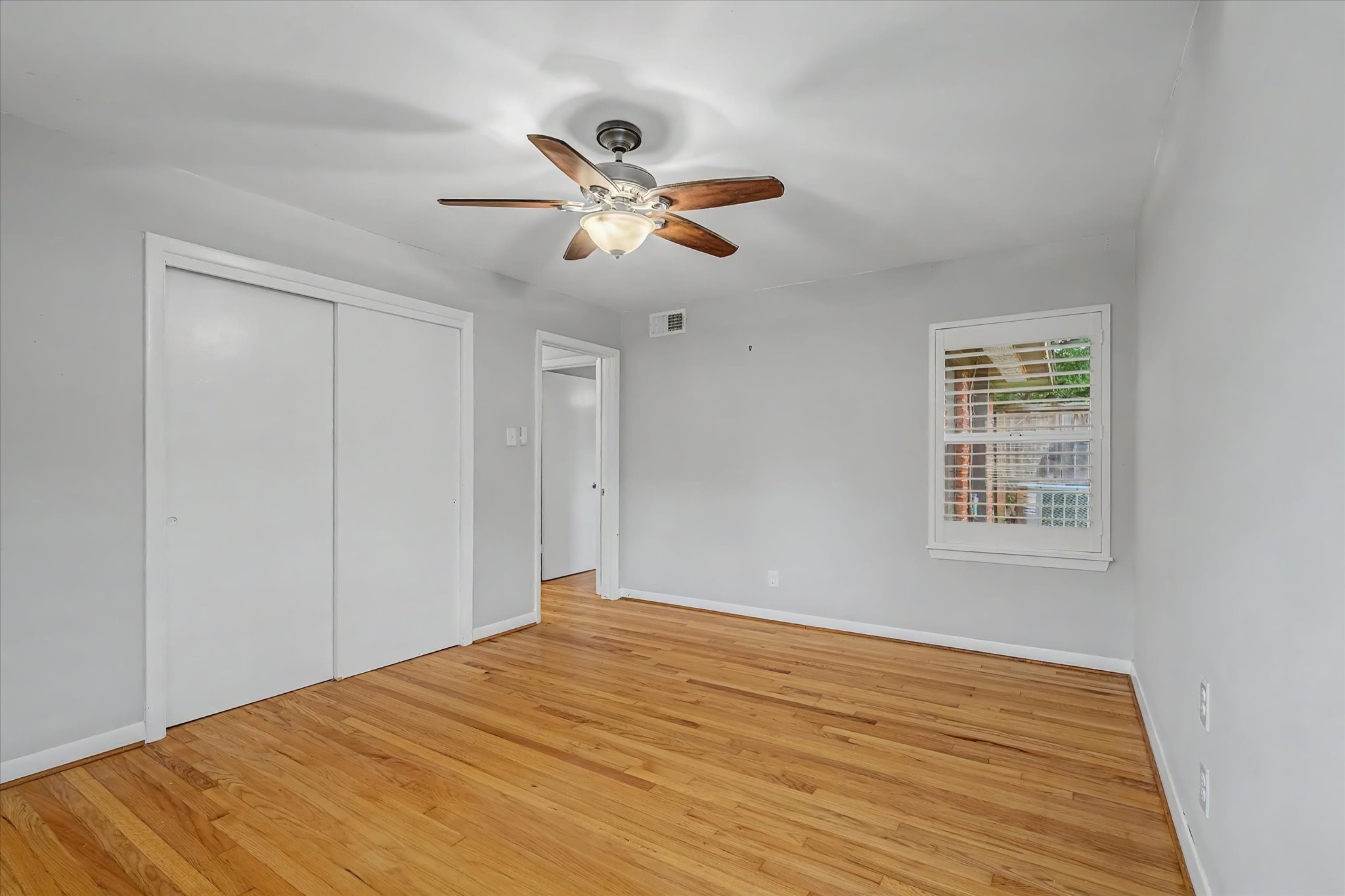 2123 Ridgecrest Drive Houston, TX 77055 - Photo 25 of 44