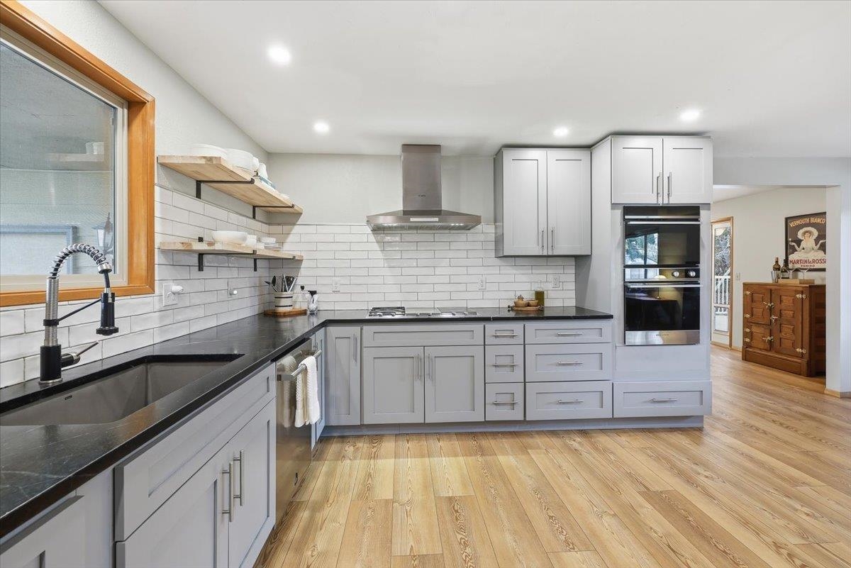 4420 South Cook Street Spokane, WA 99223 - Photo 10 of 26