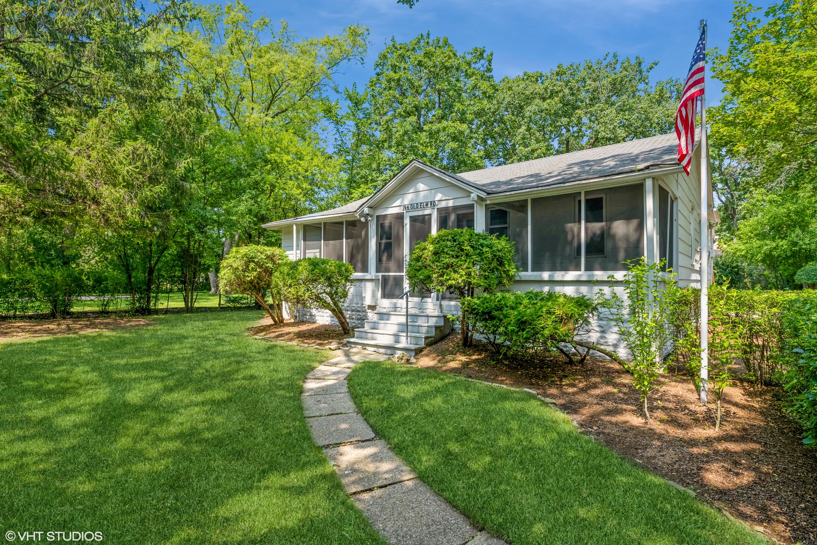 196 East Old Elm Road Lake Forest, IL 60045 - Photo 14 of 18 Gallery Image 14