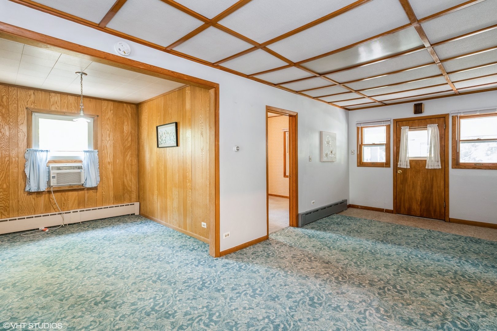 196 East Old Elm Road Lake Forest, IL 60045 - Photo 6 of 18 Gallery Image 6