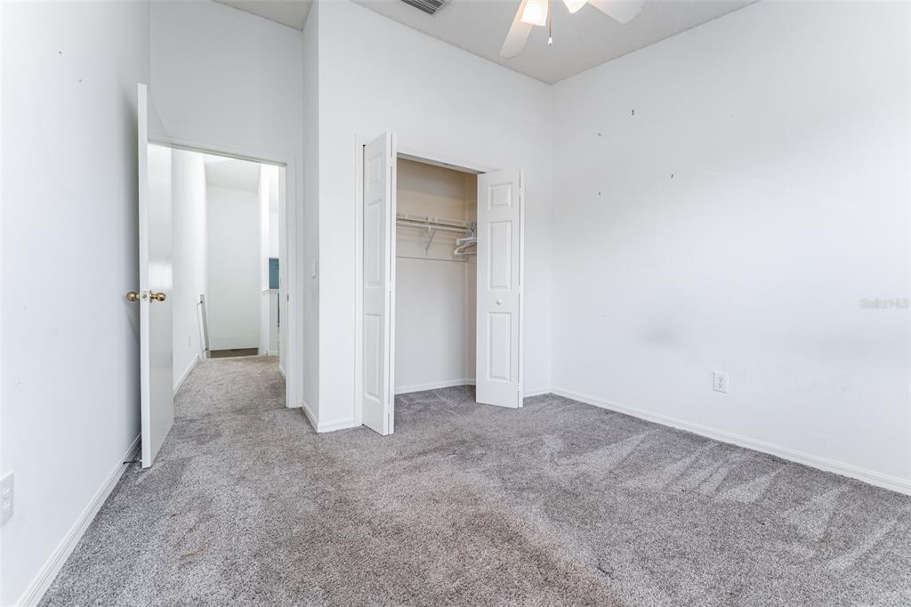 10423 Heron Lake Drive Riverview, FL 33578 - Photo 23 of 30 an empty room with a bathroom