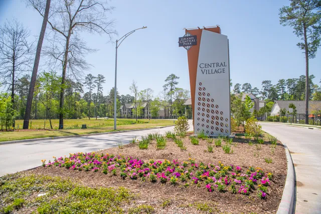 $425,000 | 209 Trillium Park Loop, Conroe, TX 77304