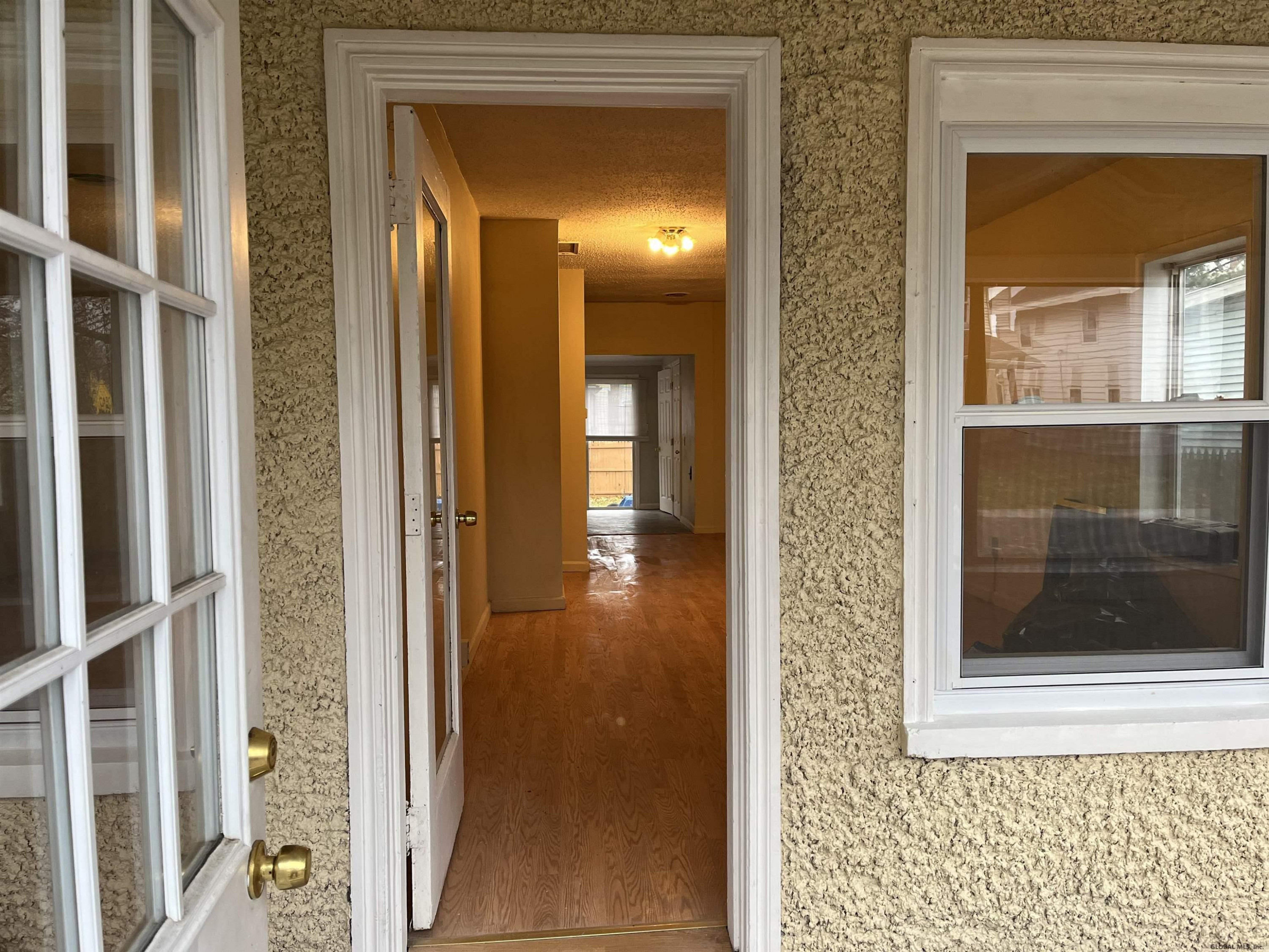 13 Sard Road Albany, NY 12209 - Photo 8 of 30 Photo 8