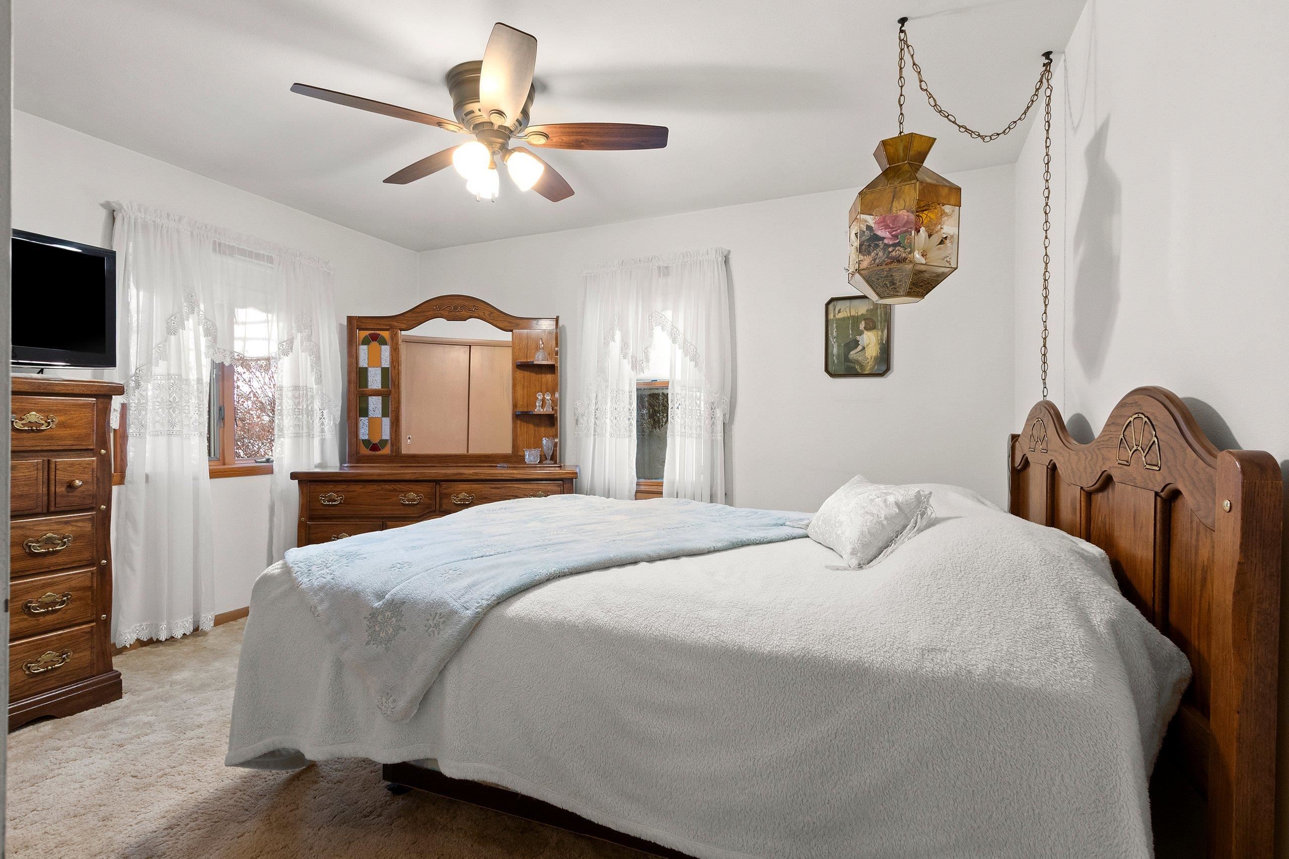 723 Robbins Street Seymour, WI 54165 - Photo 14 of 38