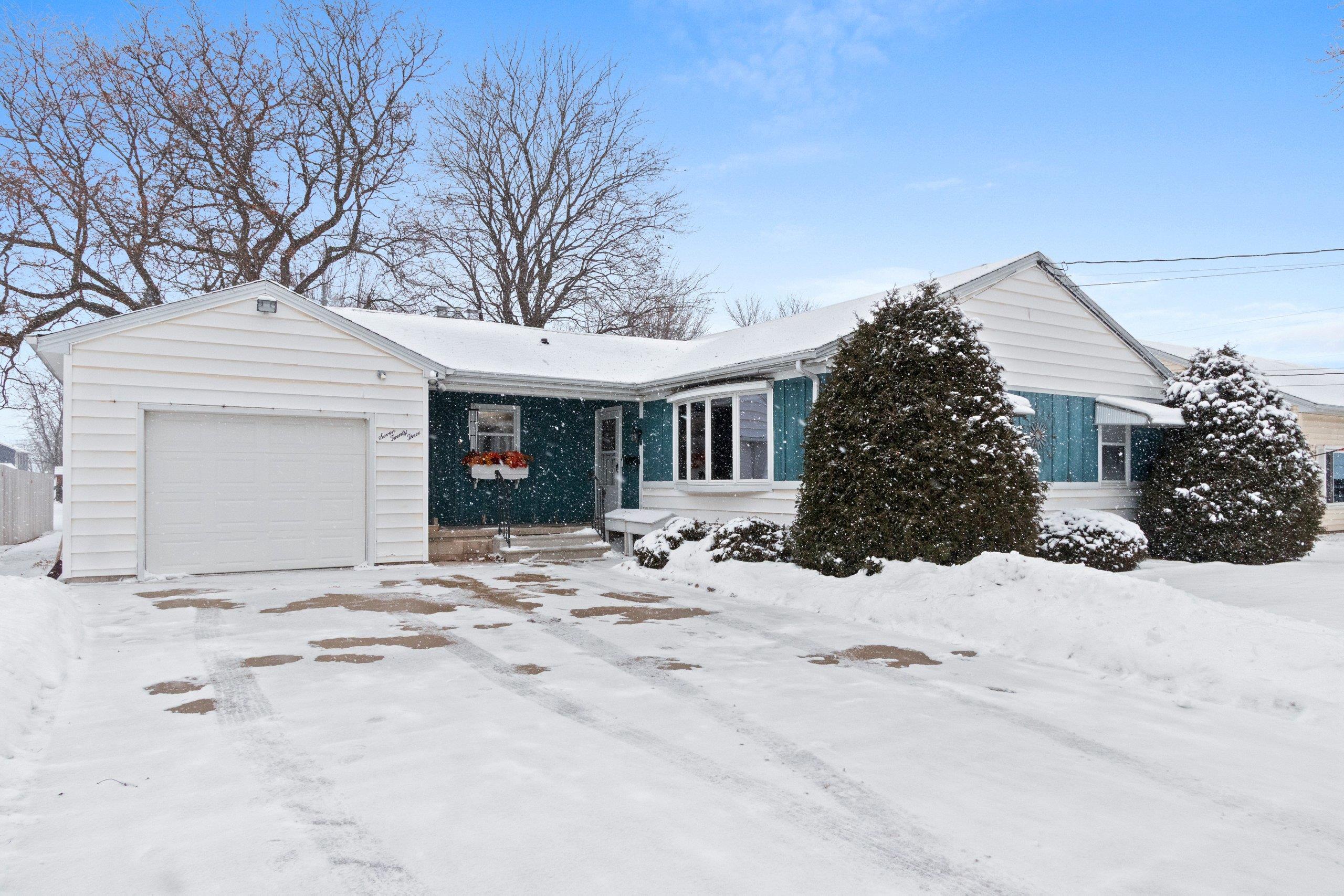 723 Robbins Street Seymour, WI 54165 - Photo 35 of 38