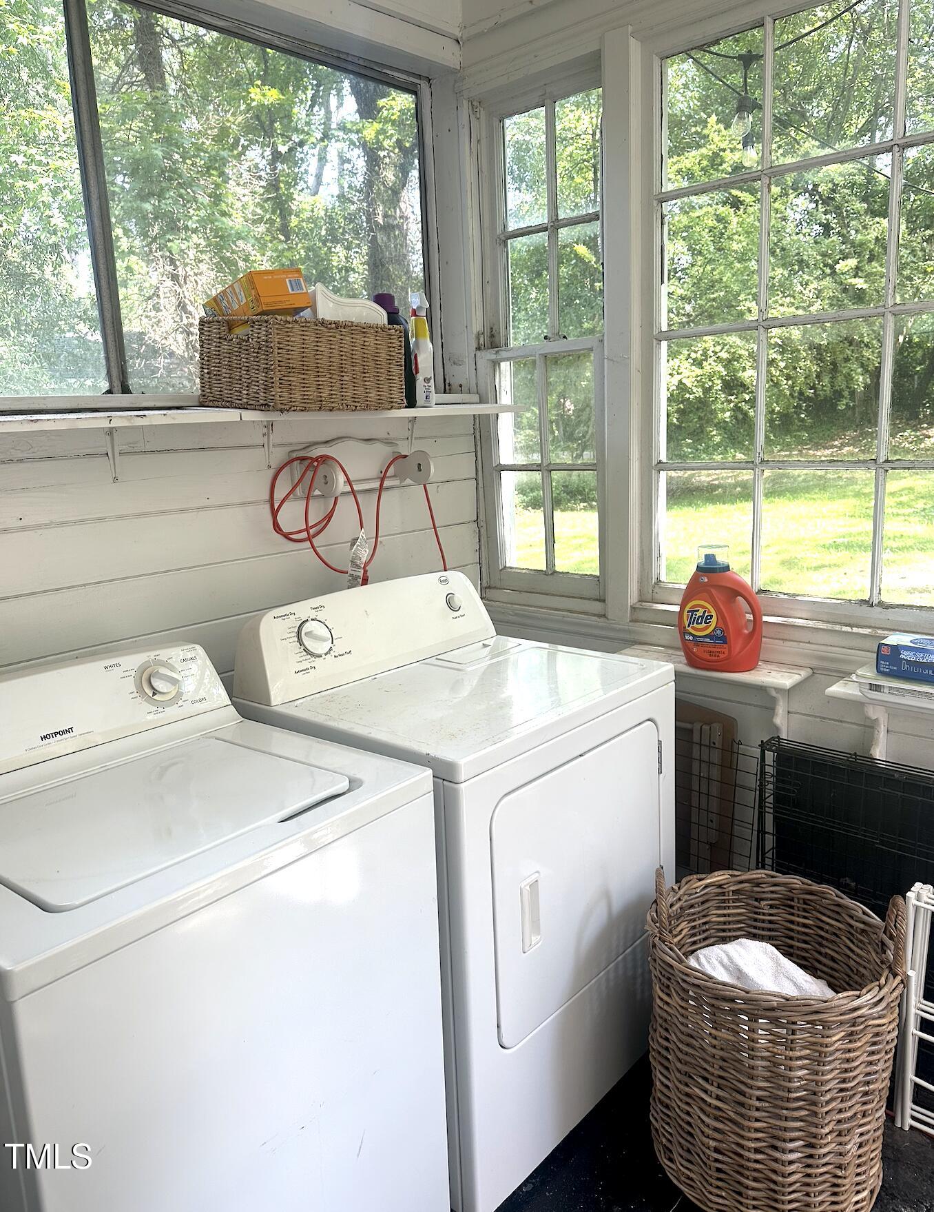 2828 Oberlin Road Raleigh, NC 27608 - Photo 12 of 21 Laundry