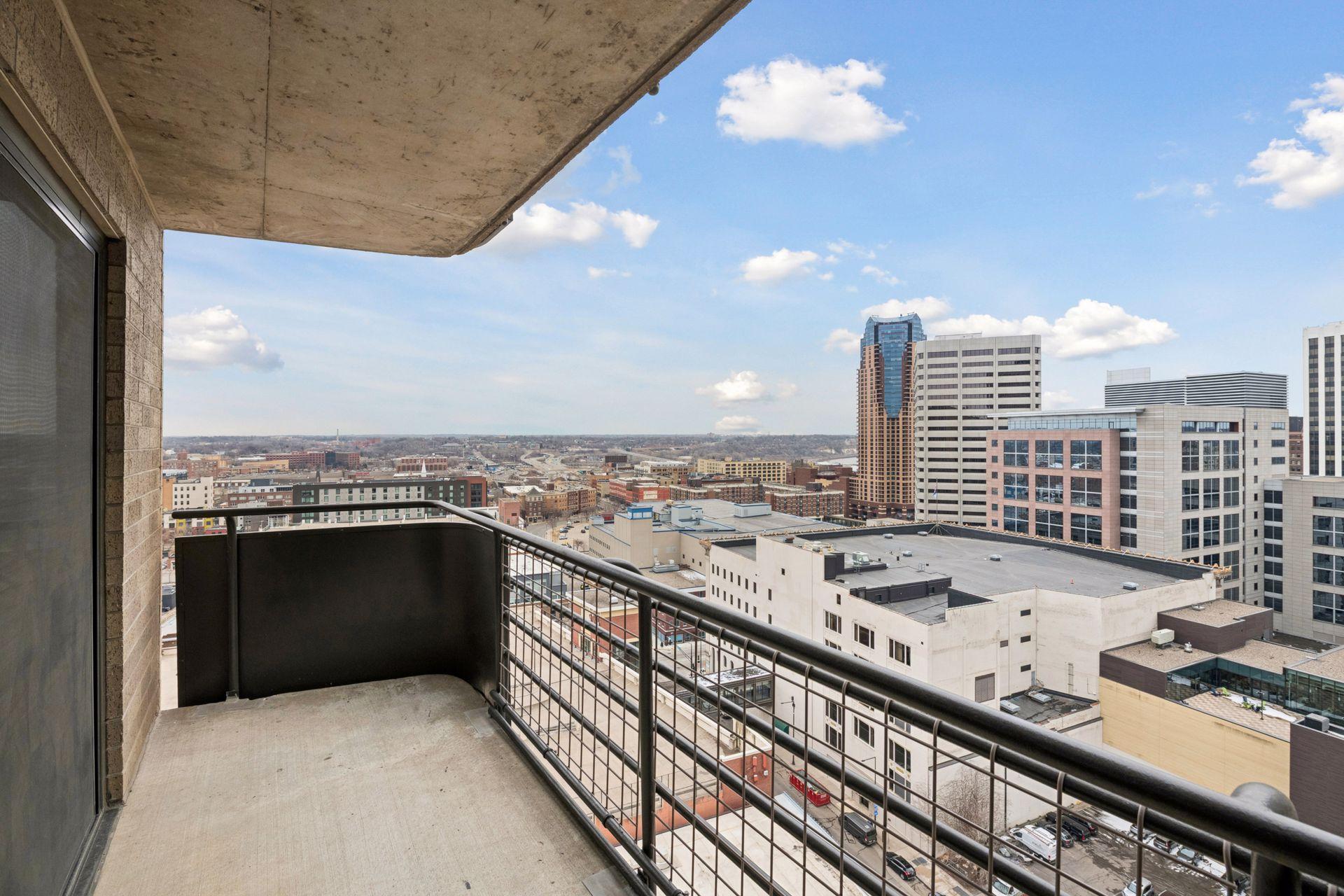 66 9th Street East, Unit 2115 St. Paul, MN 55101 - Photo 35 of 95
