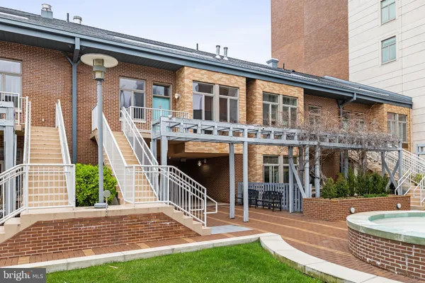 $749,500 | 1900 Hamilton Street, Unit D19, Philadelphia, PA 19130