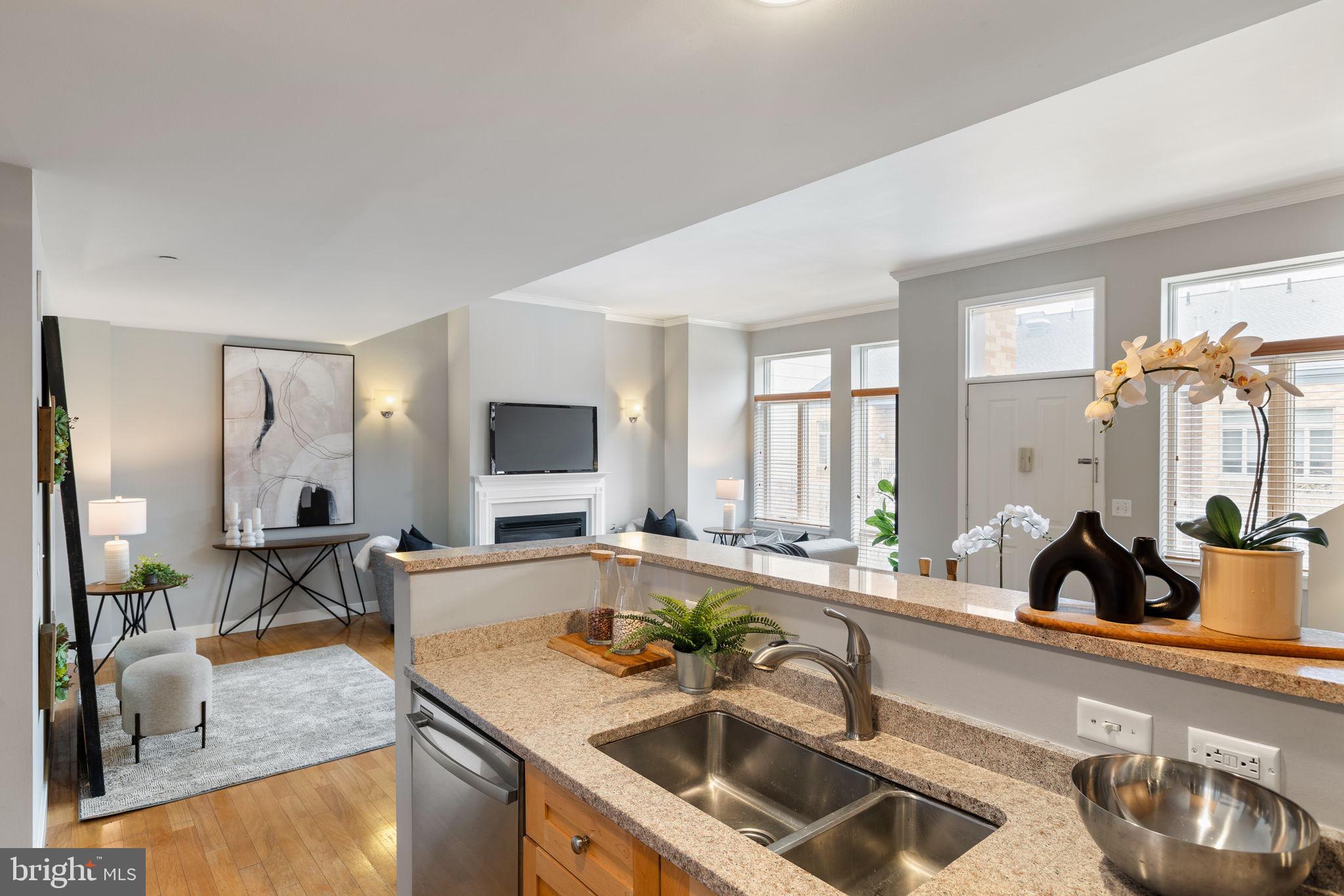 1900 Hamilton Street, Unit D19 Philadelphia, PA 19130 - Photo 6 of 41