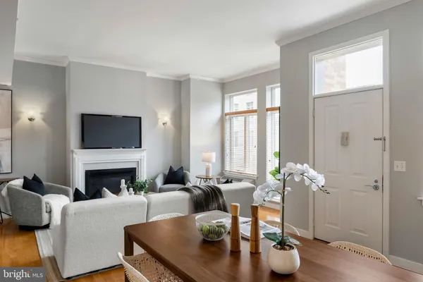 $749,500 | 1900 Hamilton Street, Unit D19, Philadelphia, PA 19130