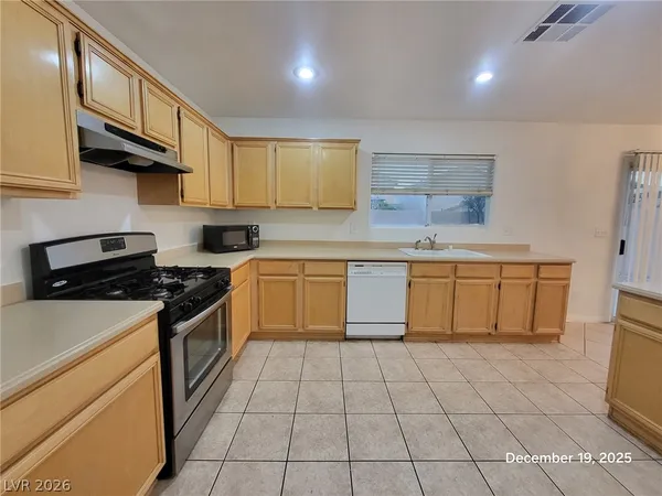$1,895 | 9965 Mardagen Street, Las Vegas, NV 89183